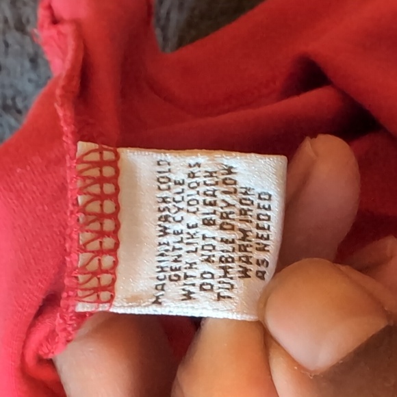 💵2/$10Bundle and Save💵Chico's| Red V-neck Short Sleeved T-shirt Cotton Spandex - Picture 12 of 12